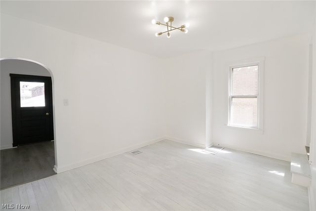 1405 Oregon Avenue, Steubenville, OH 43952