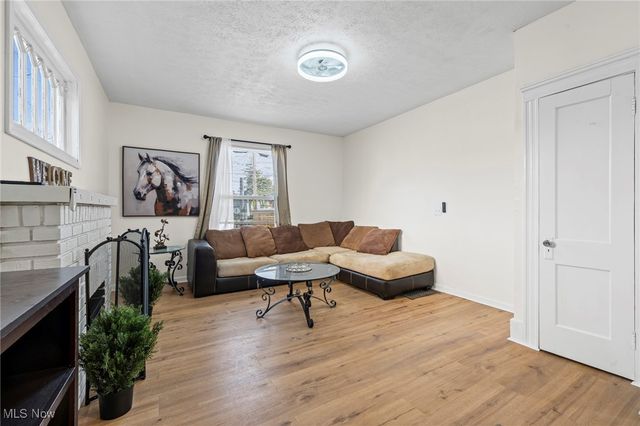 366 Oberlin Avenue, Lorain, OH 44052