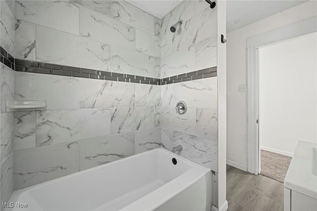 366 Oberlin Avenue, Lorain, OH 44052