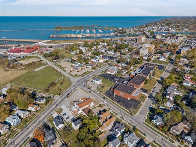 366 Oberlin Avenue, Lorain, OH 44052