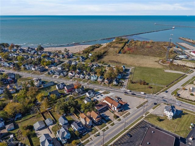 366 Oberlin Avenue, Lorain, OH 44052