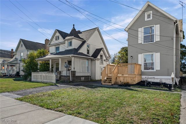 366 Oberlin Avenue, Lorain, OH 44052