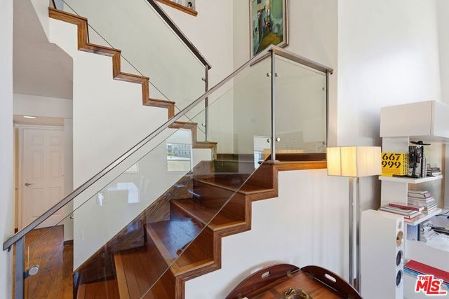 432 S Hamel Road 303, Los Angeles, CA 90048