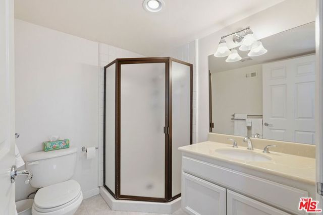 432 S Hamel Road 303, Los Angeles, CA 90048