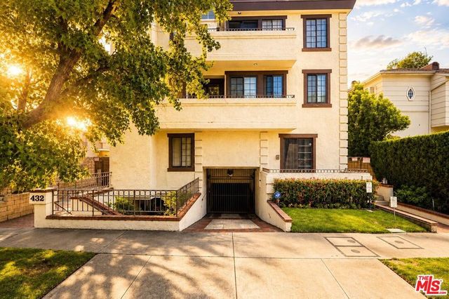 432 S Hamel Road 303, Los Angeles, CA 90048