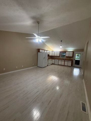 131 Golden Pond Road, Monticello, KY 42633