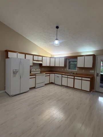 131 Golden Pond Road, Monticello, KY 42633