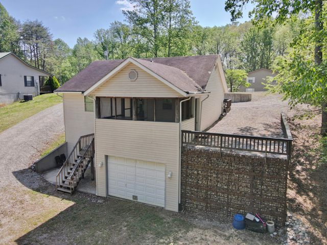 131 Golden Pond Road, Monticello, KY 42633