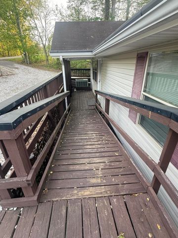 131 Golden Pond Road, Monticello, KY 42633
