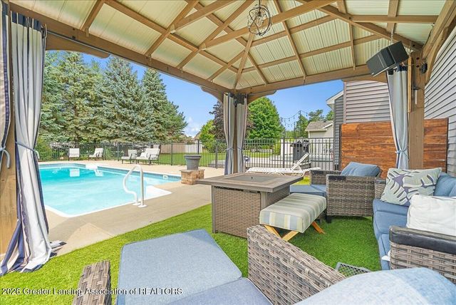 11909 Millstone Drive, Grand Ledge, MI 48837
