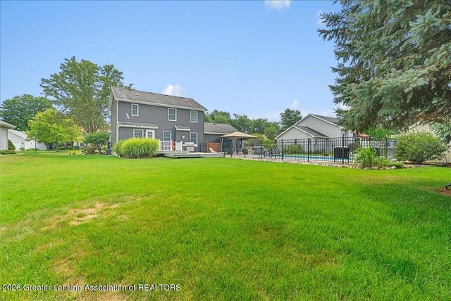11909 Millstone Drive, Grand Ledge, MI 48837