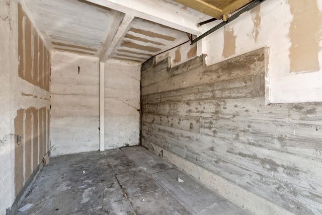 832 832 Walker, Oakland, CA 94610