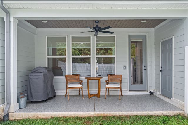 3198 Sassafras Ln, Thompsons Station, TN 37179