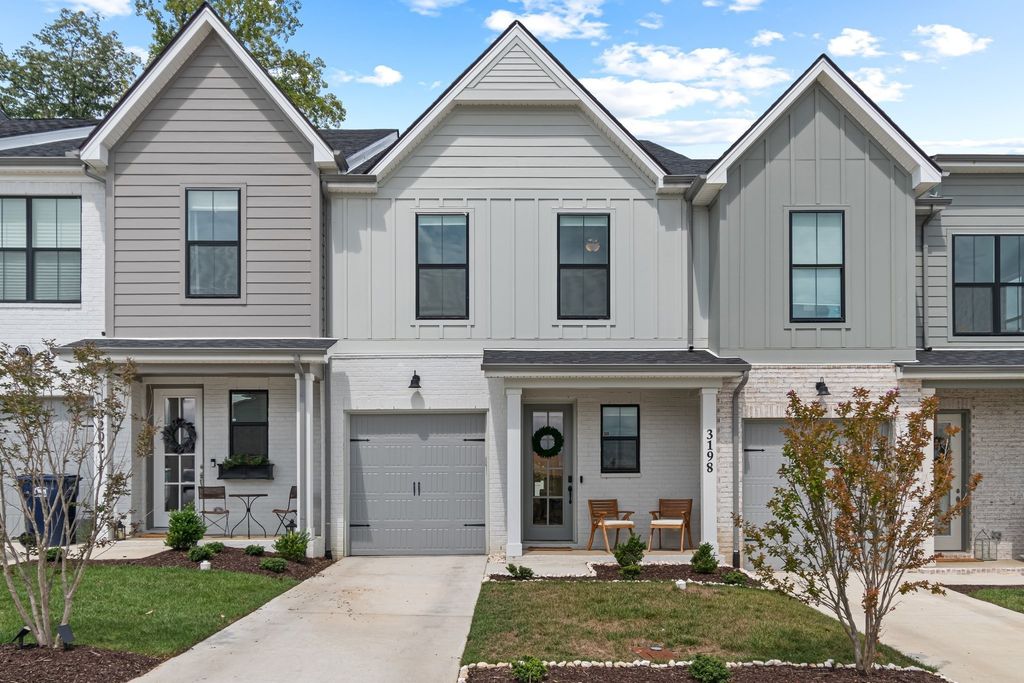 3198 Sassafras Ln, Thompsons Station, TN 37179