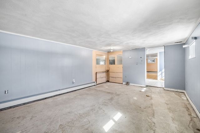 2 Perreault Ave, Billerica, MA 01821