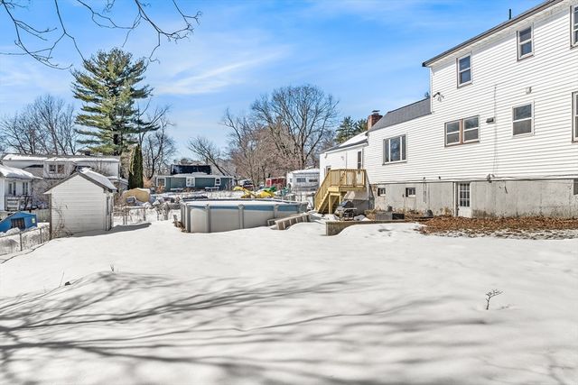 2 Perreault Ave, Billerica, MA 01821