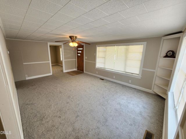1622 S Brightleaf Boulevard, Smithfield, NC 27577