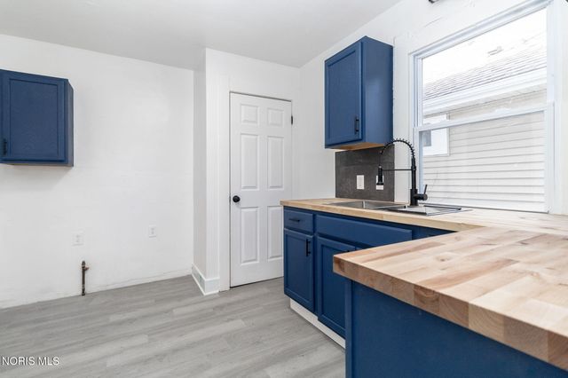 1832 Marne Avenue, Toledo, OH 43613