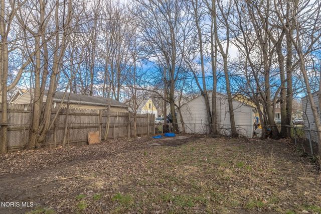 1832 Marne Avenue, Toledo, OH 43613