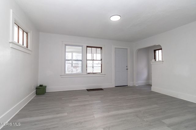 1832 Marne Avenue, Toledo, OH 43613