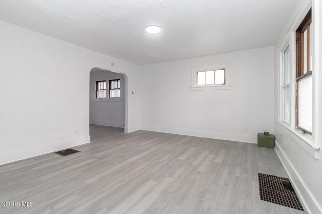 1832 Marne Avenue, Toledo, OH 43613