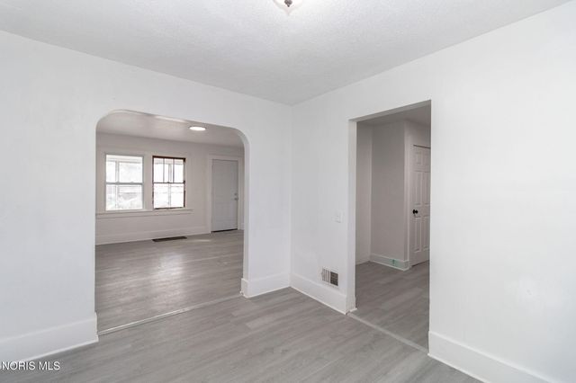 1832 Marne Avenue, Toledo, OH 43613