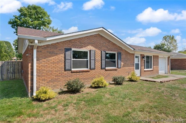 202 Whitsett Way, Charlestown, IN 47111