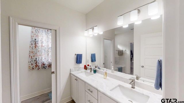 1806 Josh Dr, Whitehouse, TX 75791