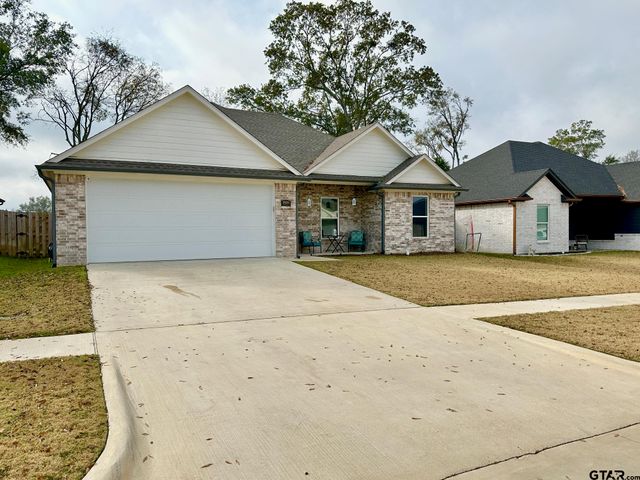 1806 Josh Dr, Whitehouse, TX 75791