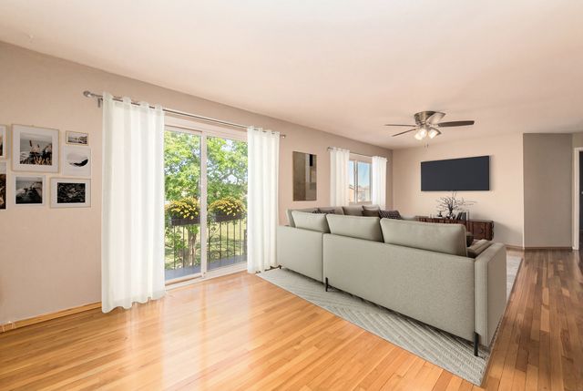 9500 Dee Road 202B, Des Plaines, IL 60016