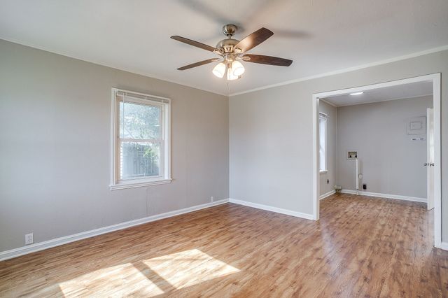 5032 Hartford Drive, River Oaks, TX 76114