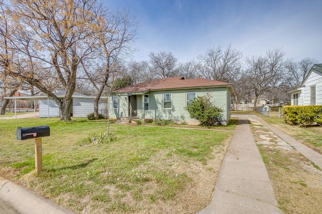 5032 Hartford Drive, River Oaks, TX 76114