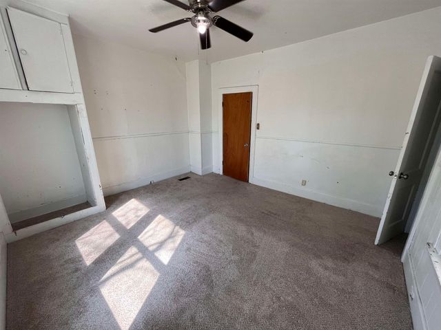 257 N Poplar Ave, Wichita, KS 67214