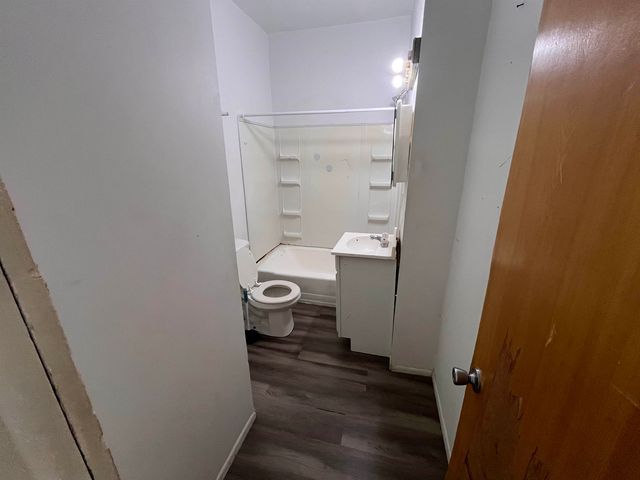 257 N Poplar Ave, Wichita, KS 67214