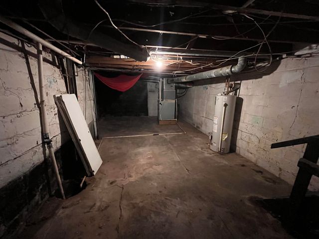 257 N Poplar Ave, Wichita, KS 67214