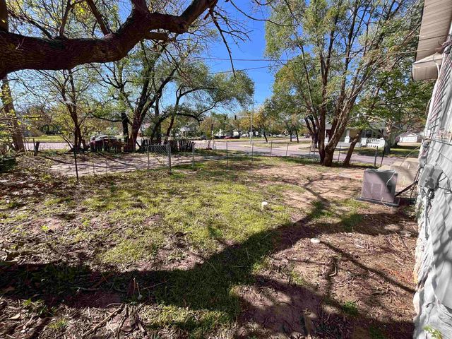 257 N Poplar Ave, Wichita, KS 67214