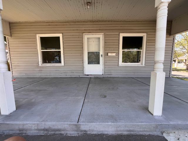 257 N Poplar Ave, Wichita, KS 67214