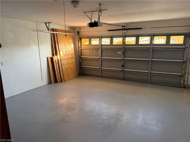 225 SE 4th TER, Cape Coral, FL 33990