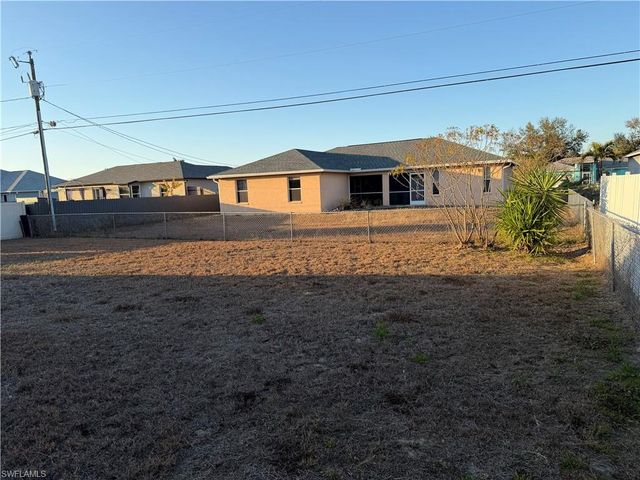 225 SE 4th TER, Cape Coral, FL 33990