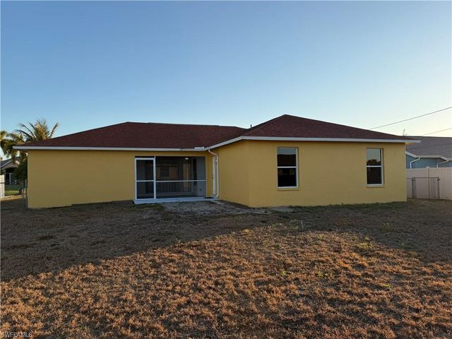 225 SE 4th TER, Cape Coral, FL 33990