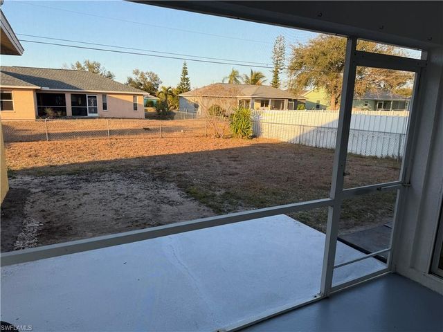 225 SE 4th TER, Cape Coral, FL 33990