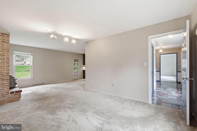361 TEDDY AVE, Lancaster, PA 17601