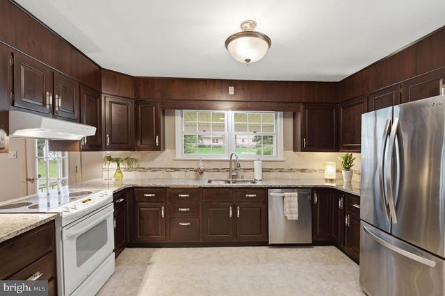 361 TEDDY AVE, Lancaster, PA 17601