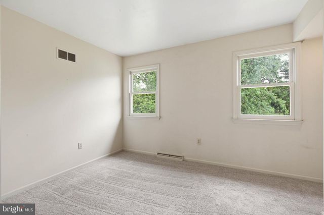 361 TEDDY AVE, Lancaster, PA 17601