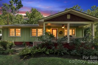 33 Pinecroft Road, Asheville, NC 28804