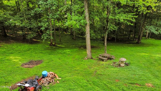 11980 Waterhouse Lane, Glade Spring, VA 24340