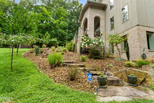 11980 Waterhouse Lane, Glade Spring, VA 24340