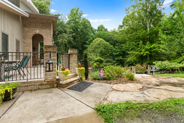 11980 Waterhouse Lane, Glade Spring, VA 24340