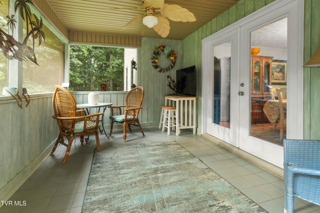 11980 Waterhouse Lane, Glade Spring, VA 24340