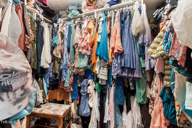 11980 Waterhouse Lane, Glade Spring, VA 24340